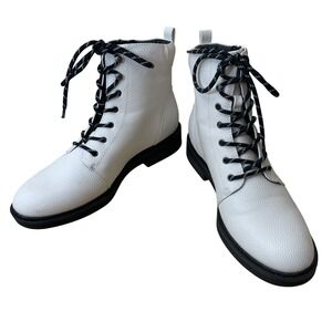 Bare traps White Textured Faux Leather Combat Boots Side Zip Lace Up Women SZ 10